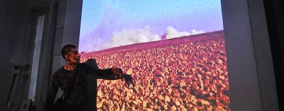 Álvaro Herráiz explicando la situación Álvaro Herráiz explicando la situación